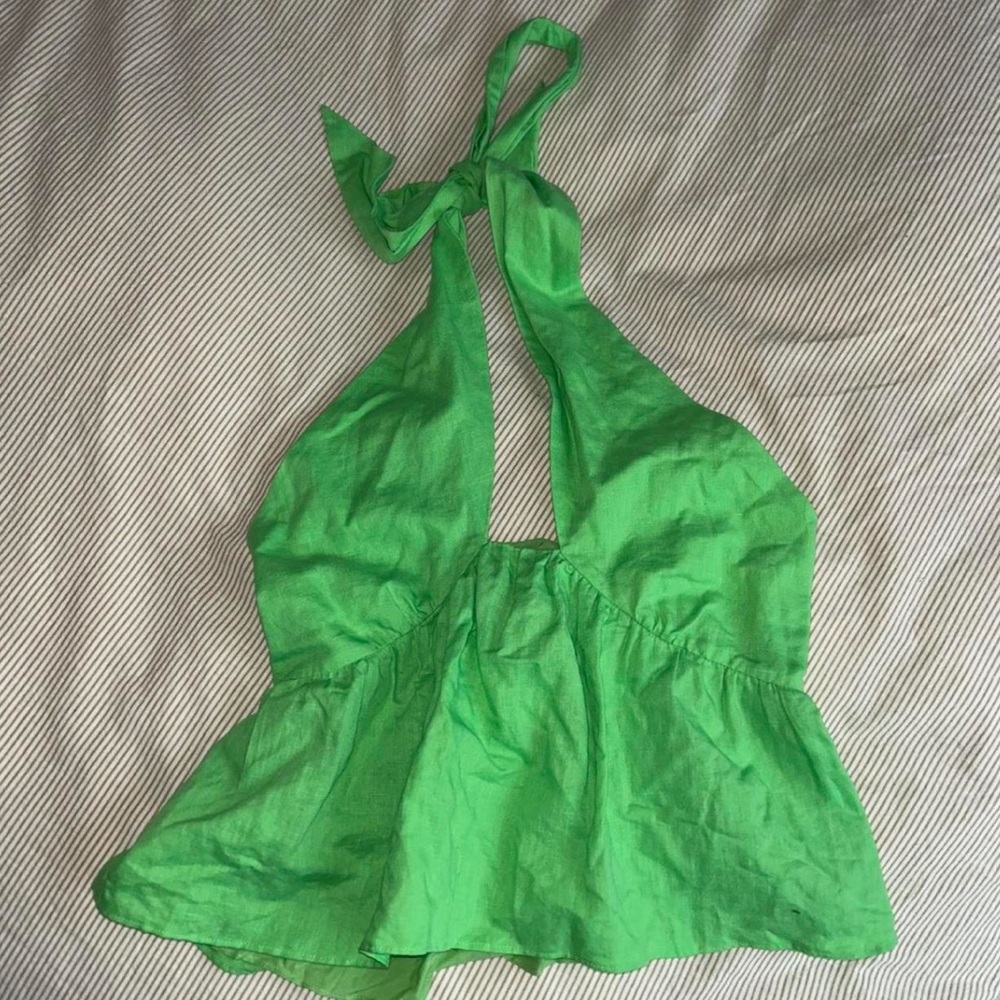 Cami NYC Lime Green Cross-Front Crop Top - Picture 2 of 7